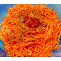Как приготовить салат из моркови с кальмарами по-корейски